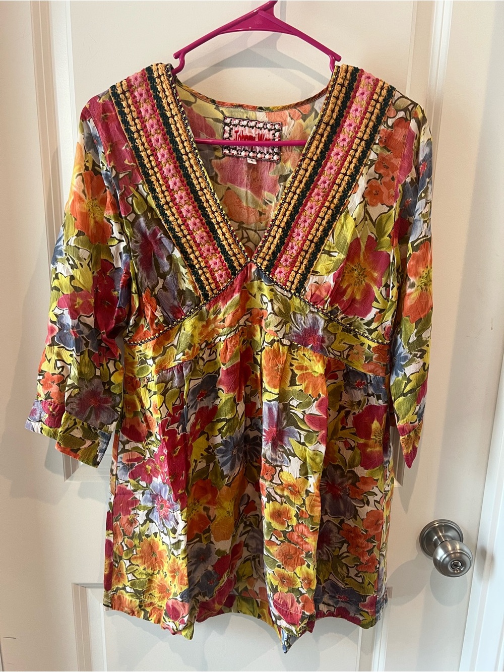 Johnny Was Floral Embroidered V-Neck Tunic in Multicolor Size Small